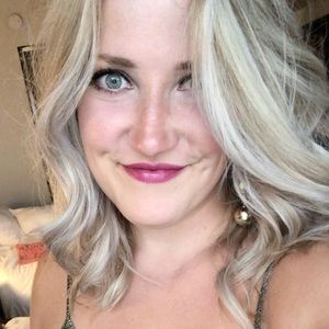 Meet your Posher, Carlee